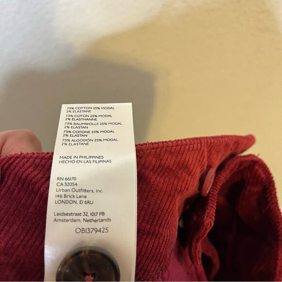 Elegant Red Velvet Women's Pants - Picture 14 of 14